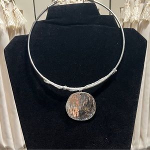 Choker with large pendant